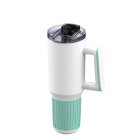 mint, hellblau, weiß